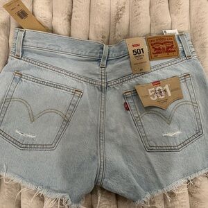 Levi’s 501 Women’s Shorts - Light Wash, Distressed, Size 29